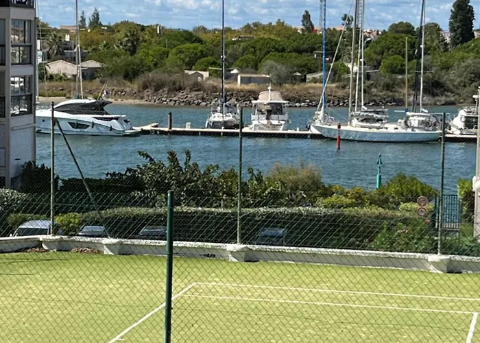 34300 Le Cap D'agde Апартаменты *